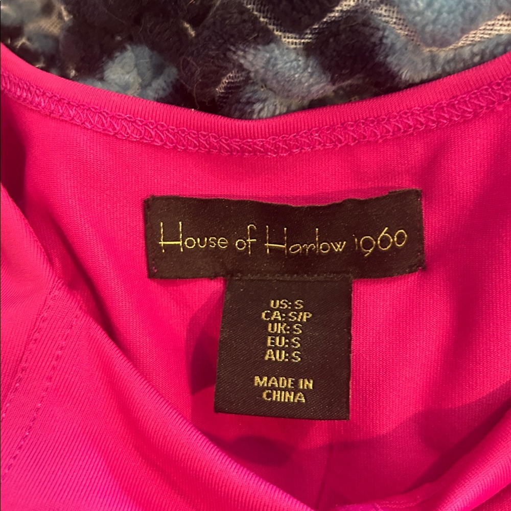 House of Harlow 1960 Vibrant Pink bodysuit size small - Picture 5 of 6